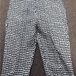 Chico's Black and White Geometric Women’s Shorts